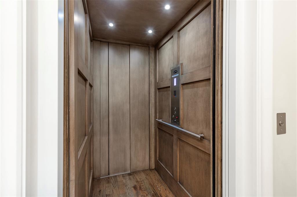 Kings Lake - Residential