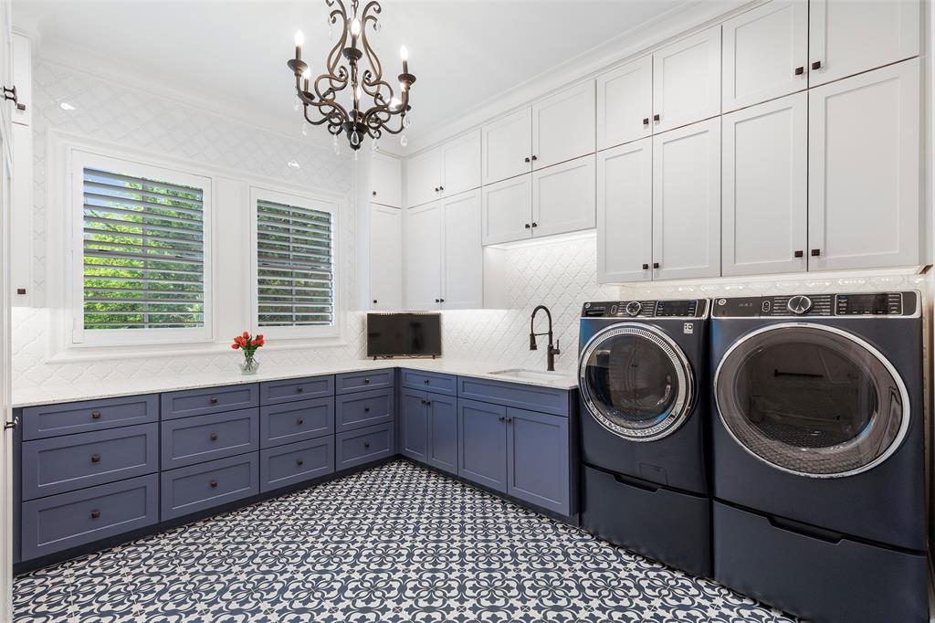 Kings Lake - Residential