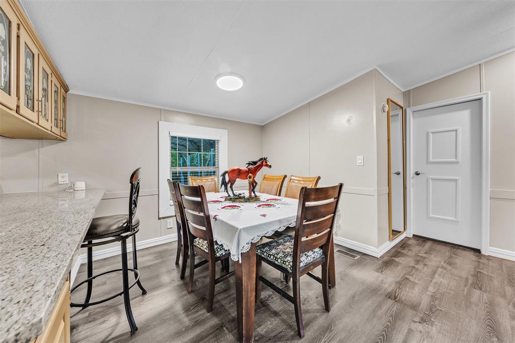 8748 Private Road 2416