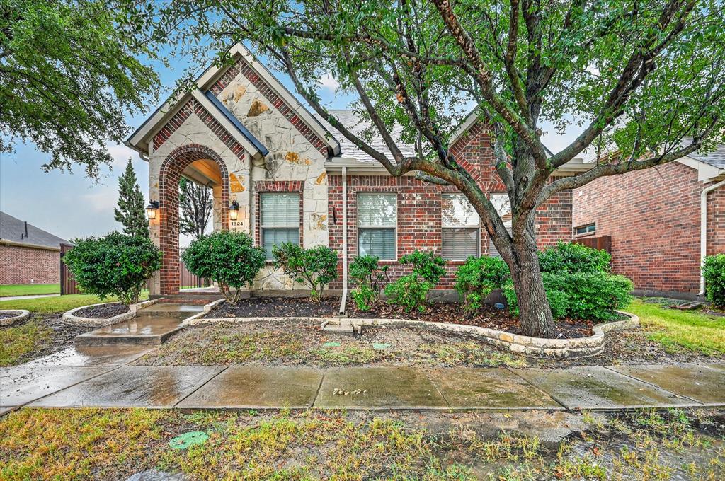 1824 Harlequin Place