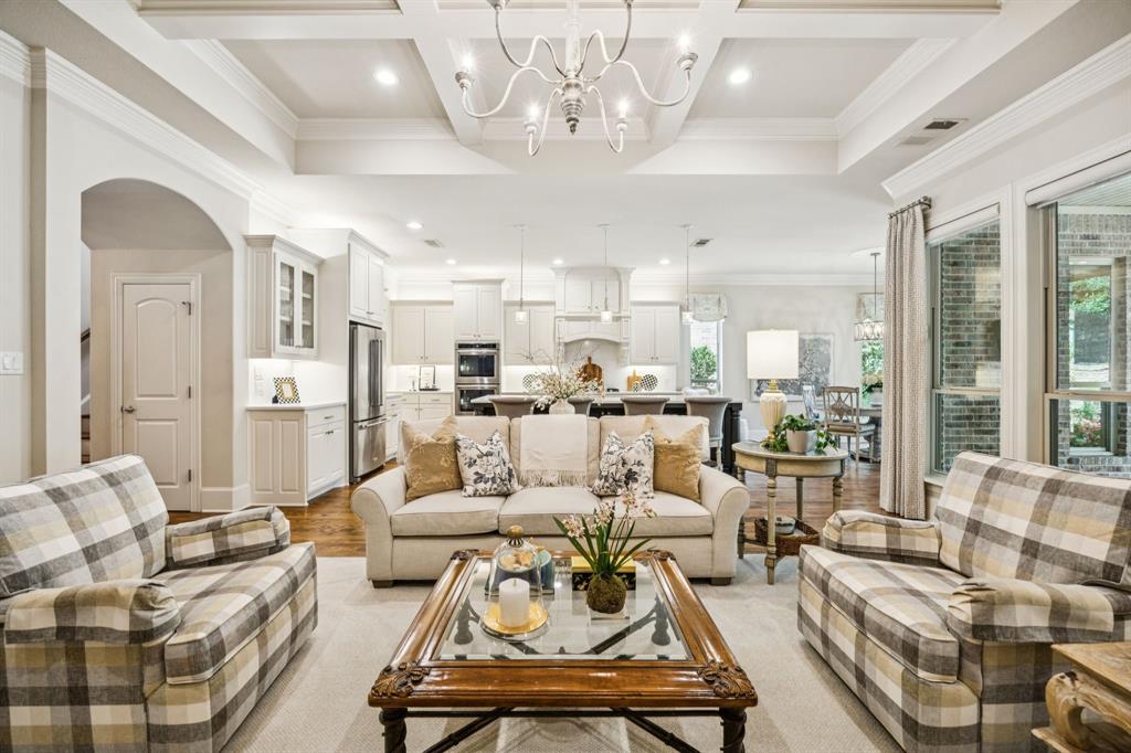 3912 Ivy Glen Court