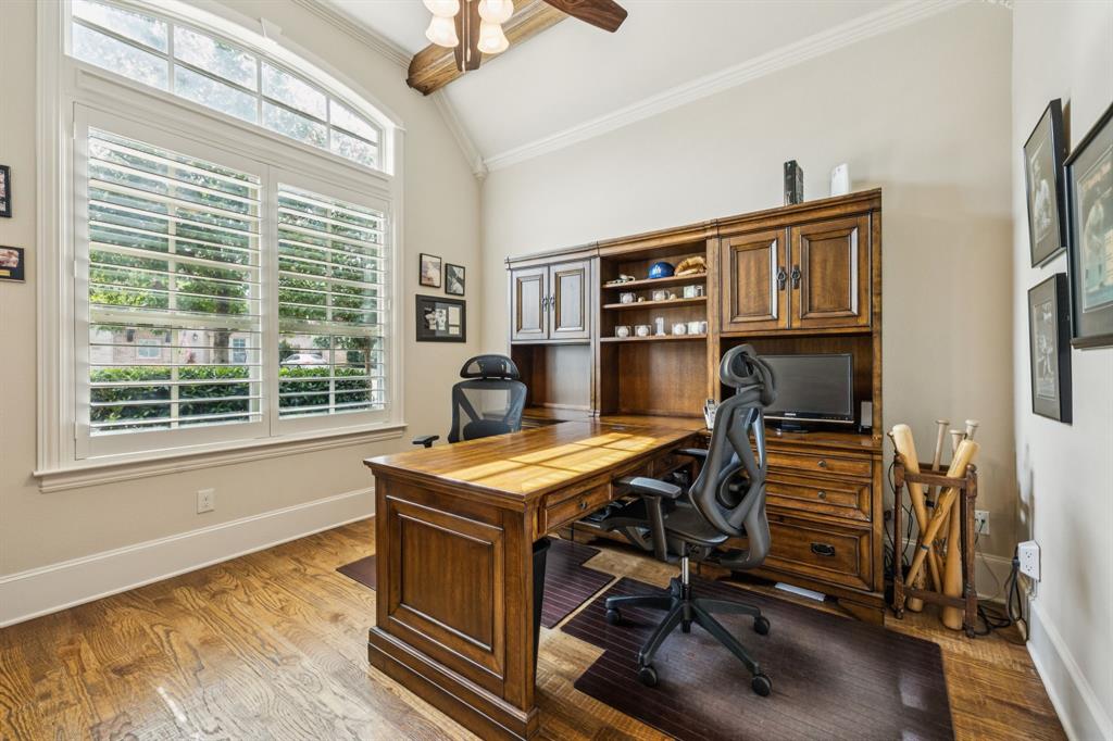 3912 Ivy Glen Court
