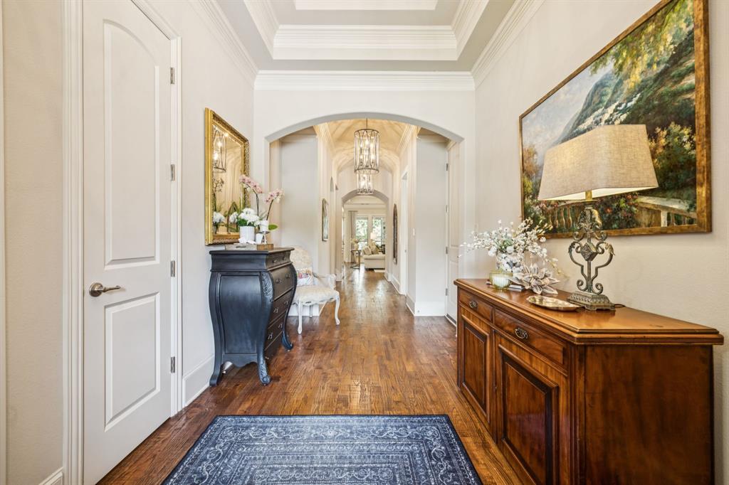 3912 Ivy Glen Court
