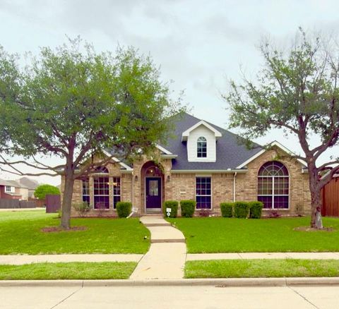 Photo of 12450 Granite Falls Trail, Frisco, TX 75035 (MLS # 21241092)