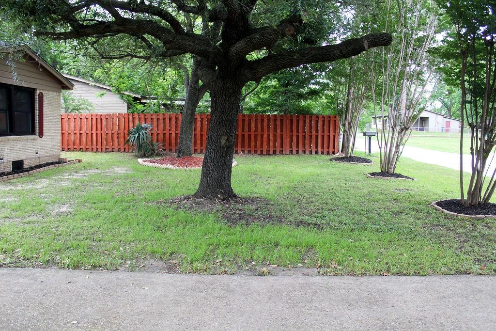 206 W Dewey Street