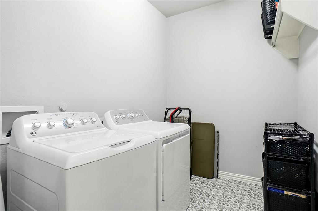 Canyon Falls Pennington Ph - Residential