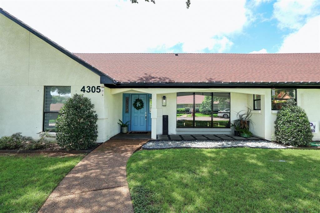 4305 King Richards Lane