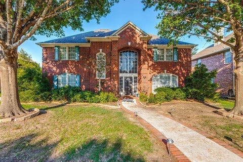 Photo of 8924 High Meadows Drive, Plano, TX 75025 (MLS # 21319058)