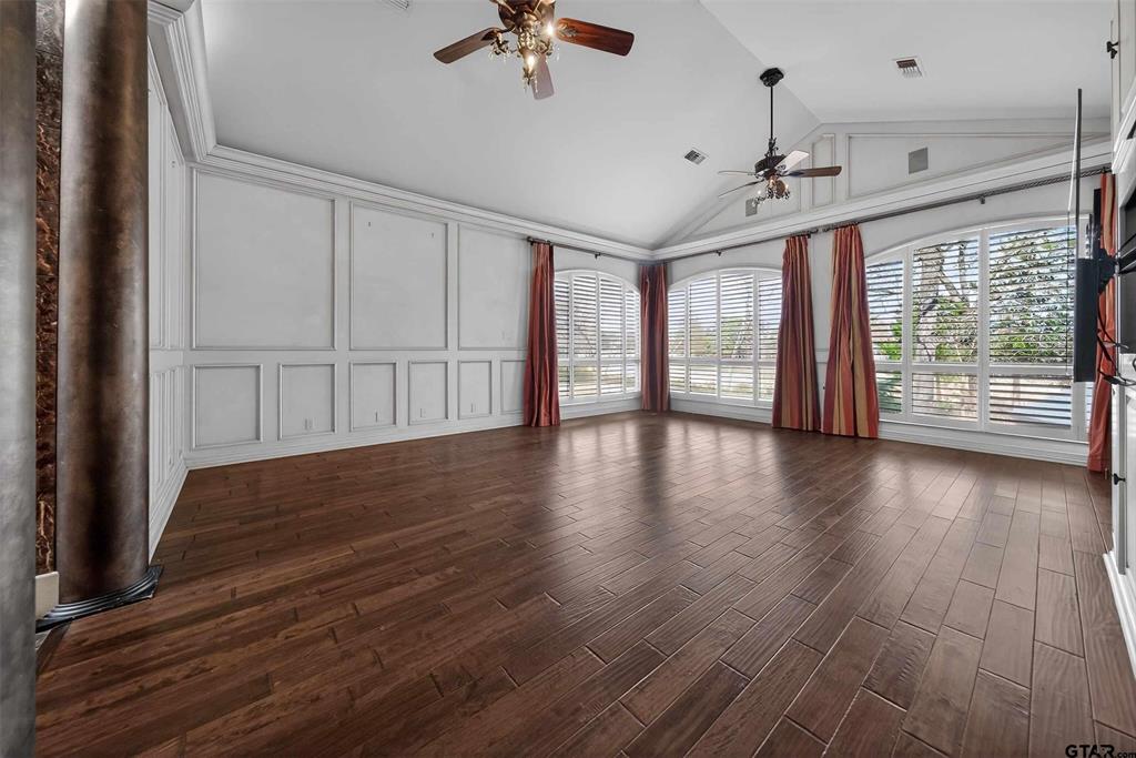 Hollytree - Residential