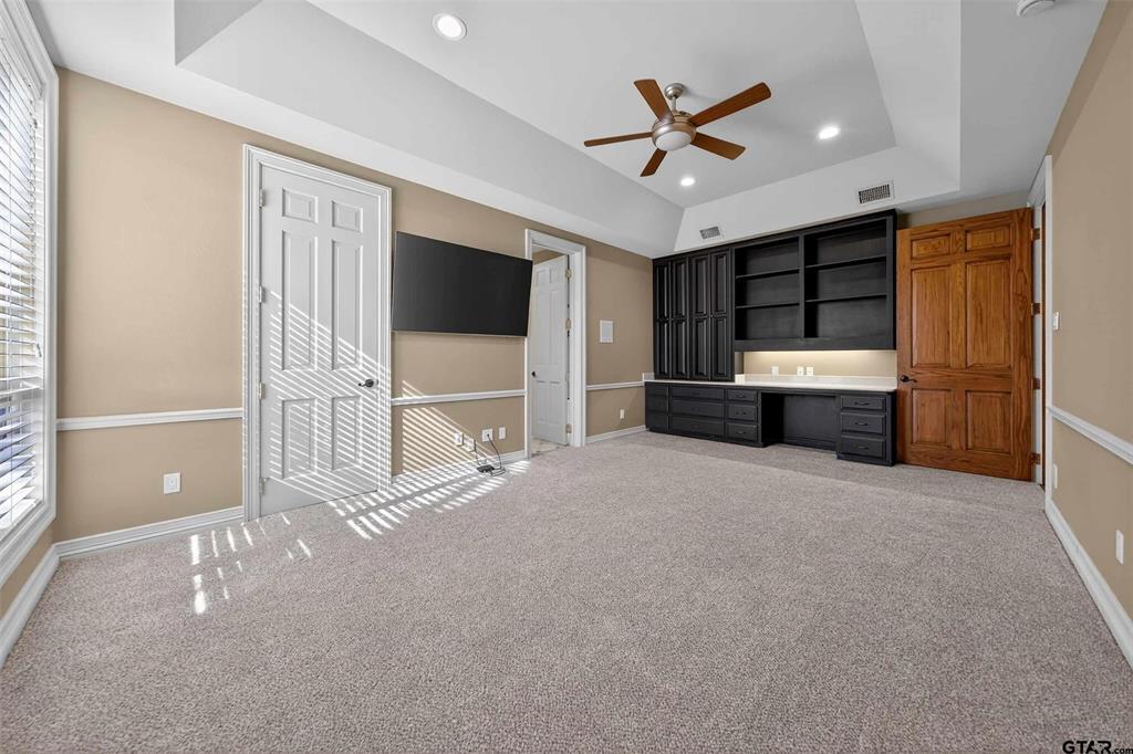 Hollytree - Residential