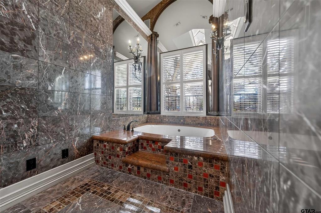 Hollytree - Residential