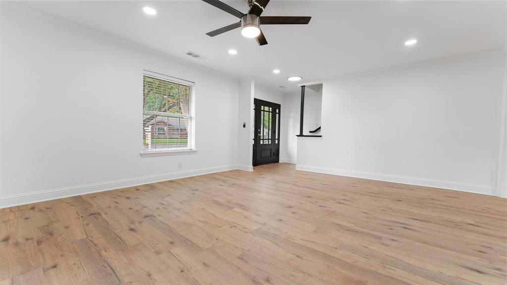 3352 Camelot Drive