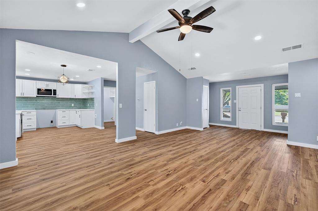 1401 La Salle Drive