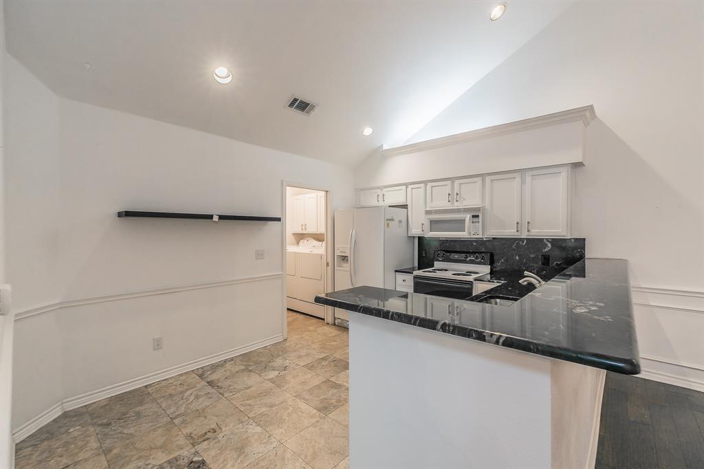 Pebblebrook Village Condo - Residential