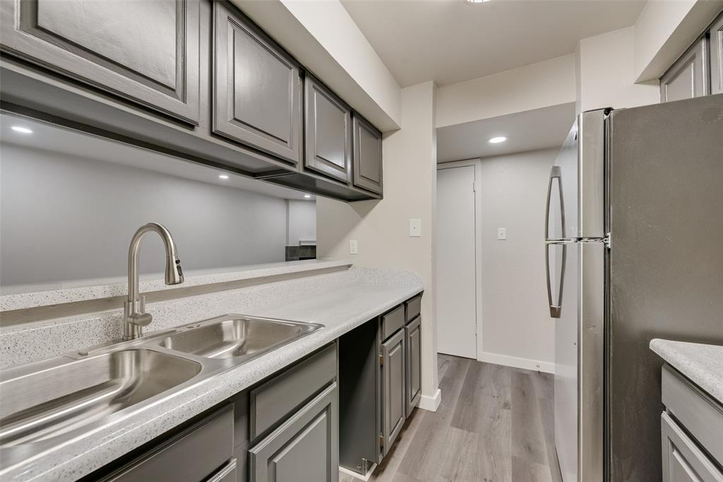 Cambridge Condo Ph 01 03 - Residential Lease