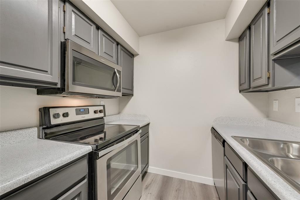 Cambridge Condo Ph 01 03 - Residential Lease