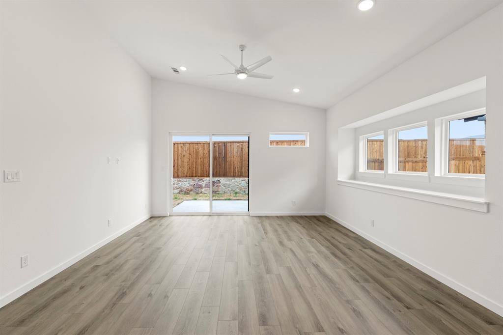 Willow Grove Verandas - Residential