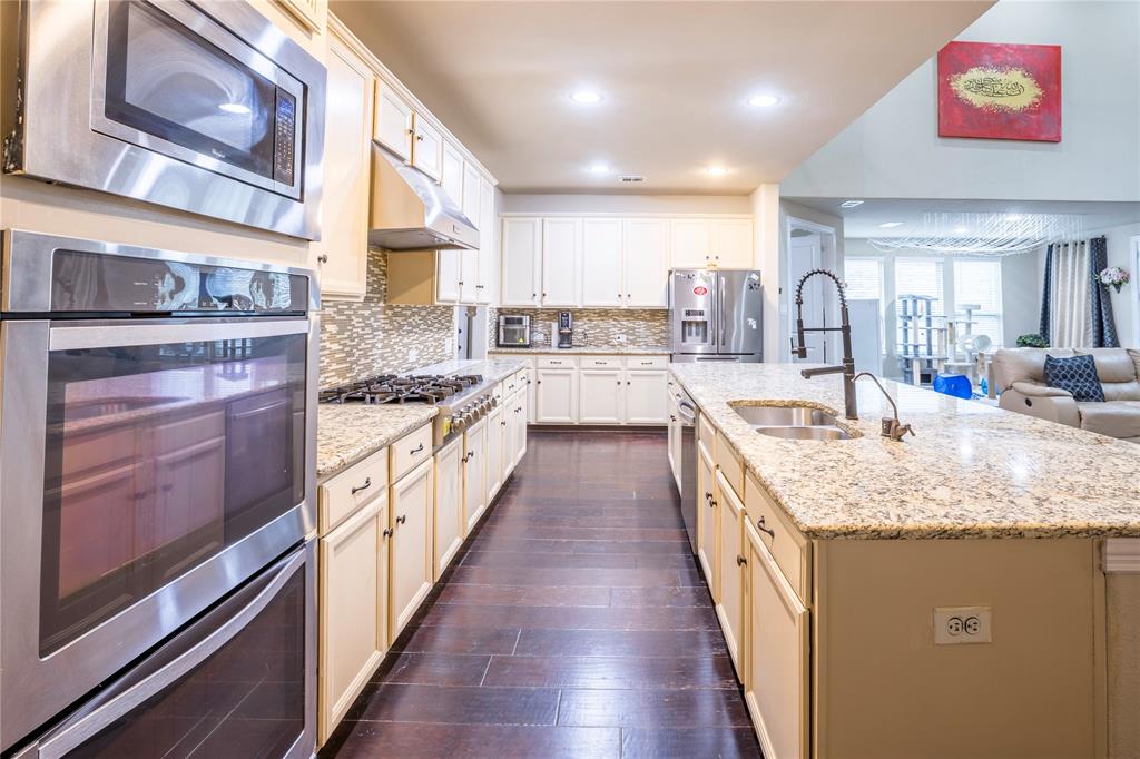 Bridges at Las Colinas - Residential