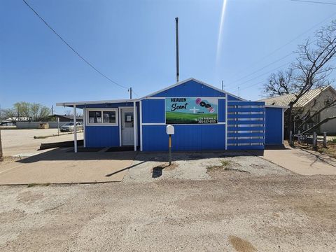 735 Avenue E Hawley TX 79525