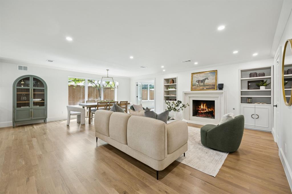 1307 Seminole Drive