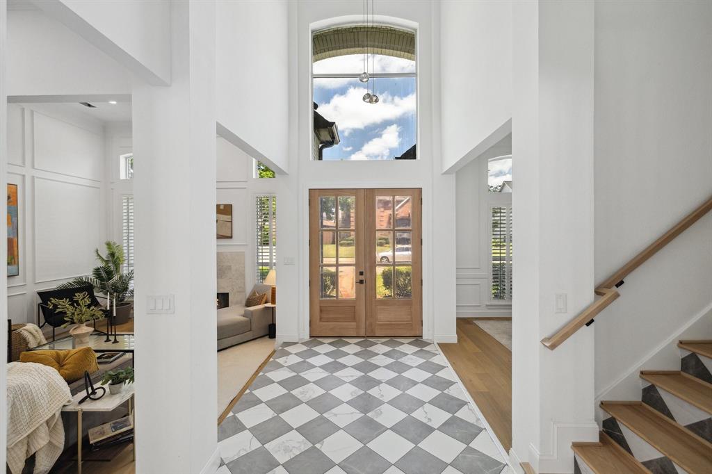4736 Holly Tree Drive