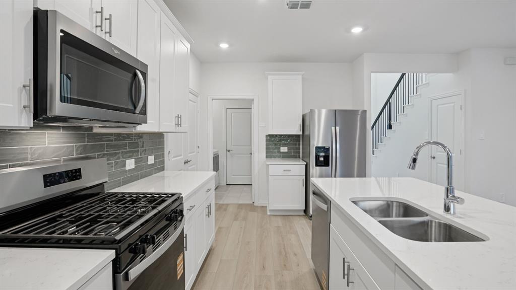 701 Leavenworth Drive