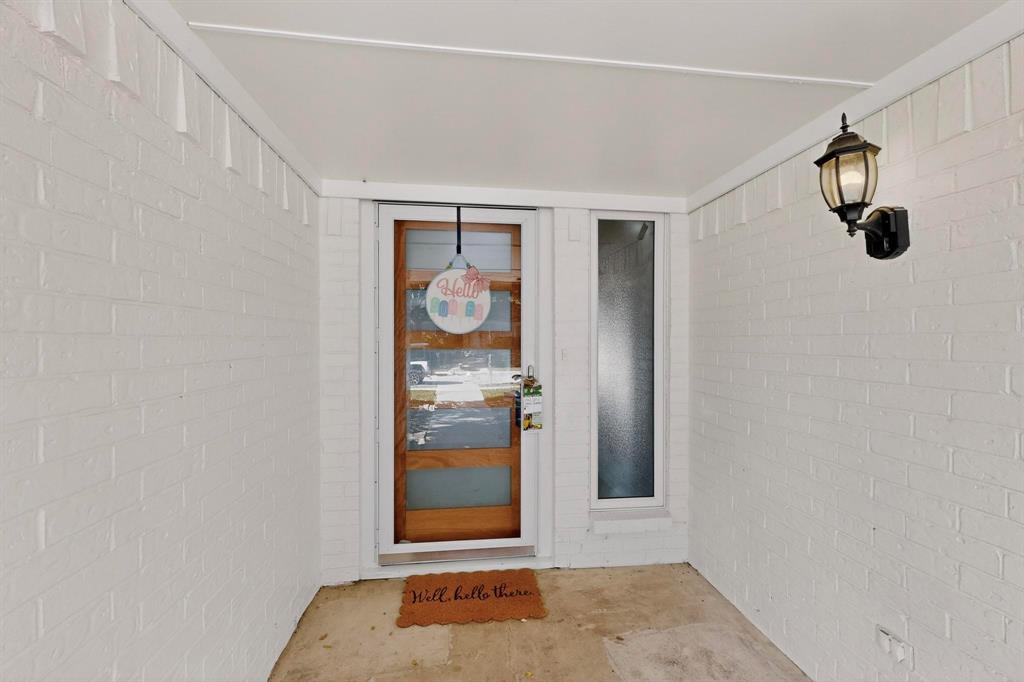 2404 Deep Valley Trail