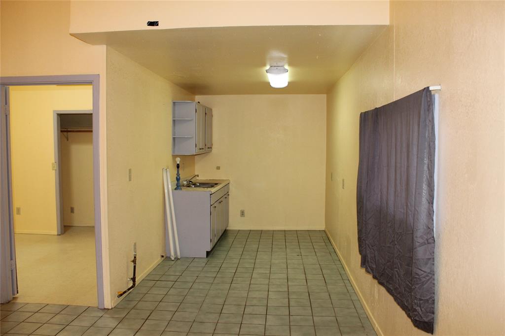 A0016 M Benetes Sur 670 - Commercial Sale