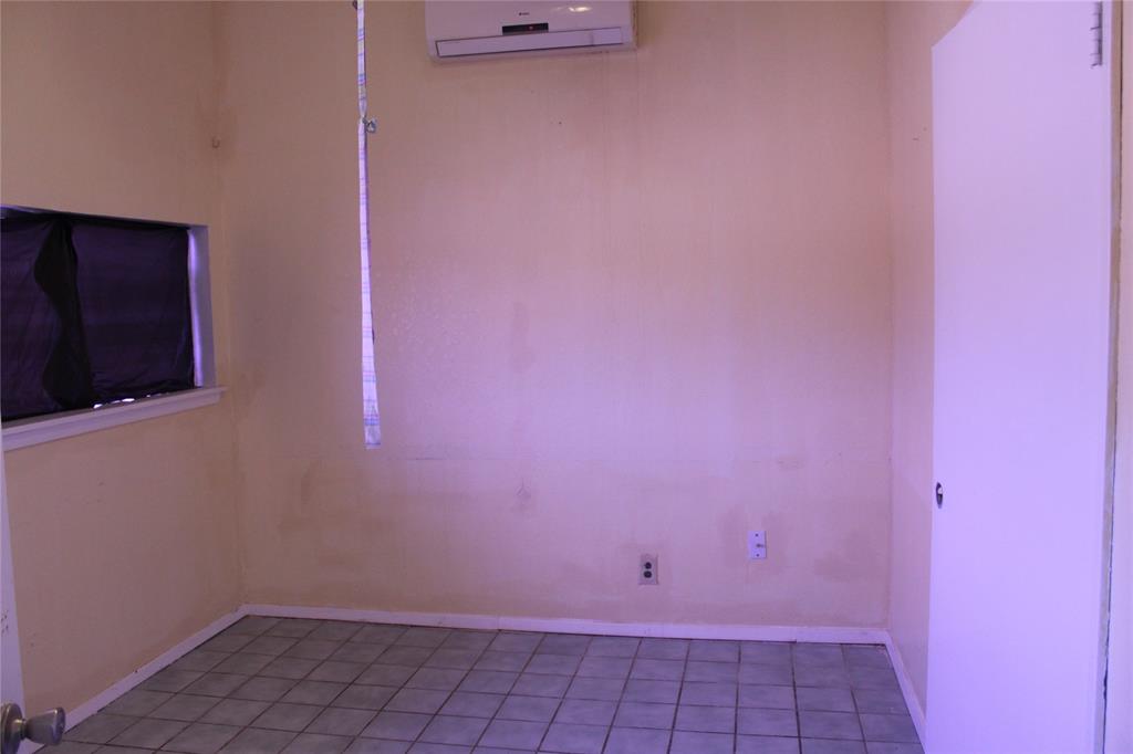 A0016 M Benetes Sur 670 - Commercial Sale