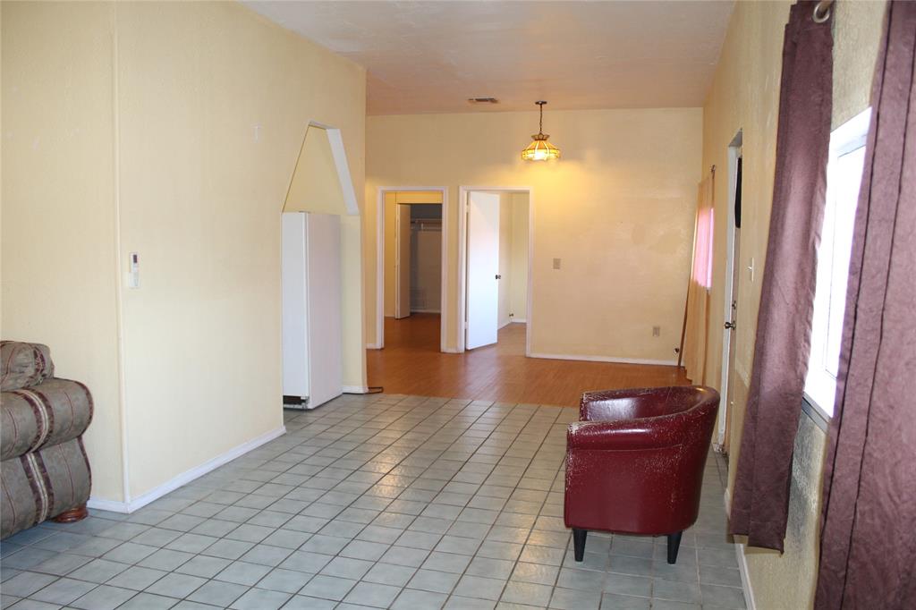 A0016 M Benetes Sur 670 - Commercial Sale