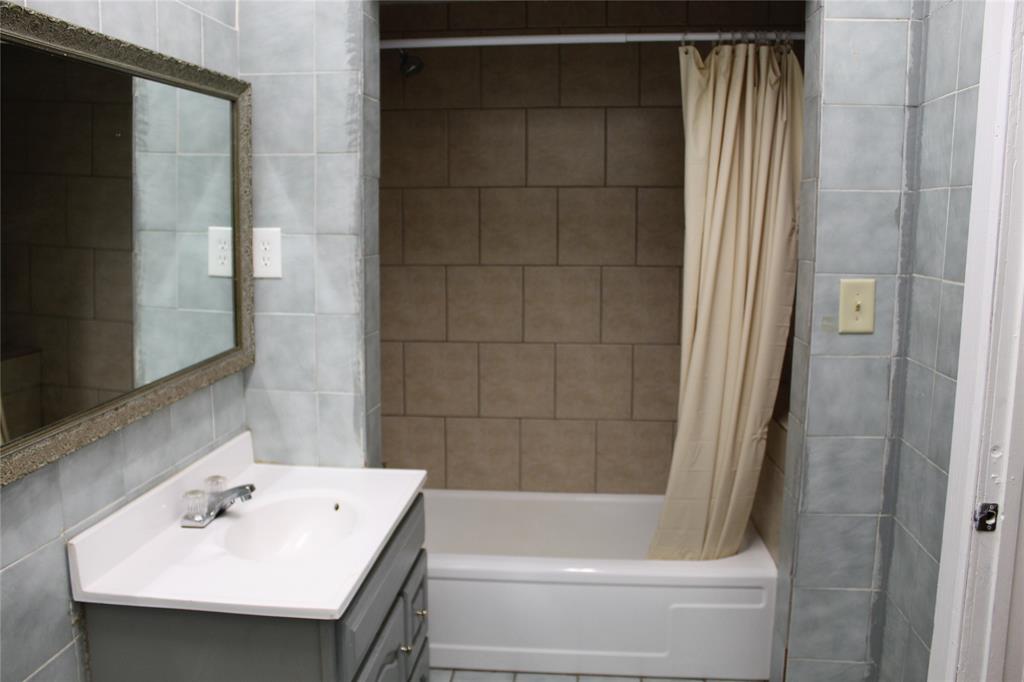 A0016 M Benetes Sur 670 - Commercial Sale