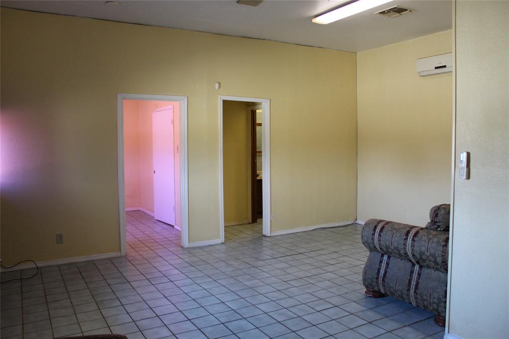 A0016 M Benetes Sur 670 - Commercial Sale