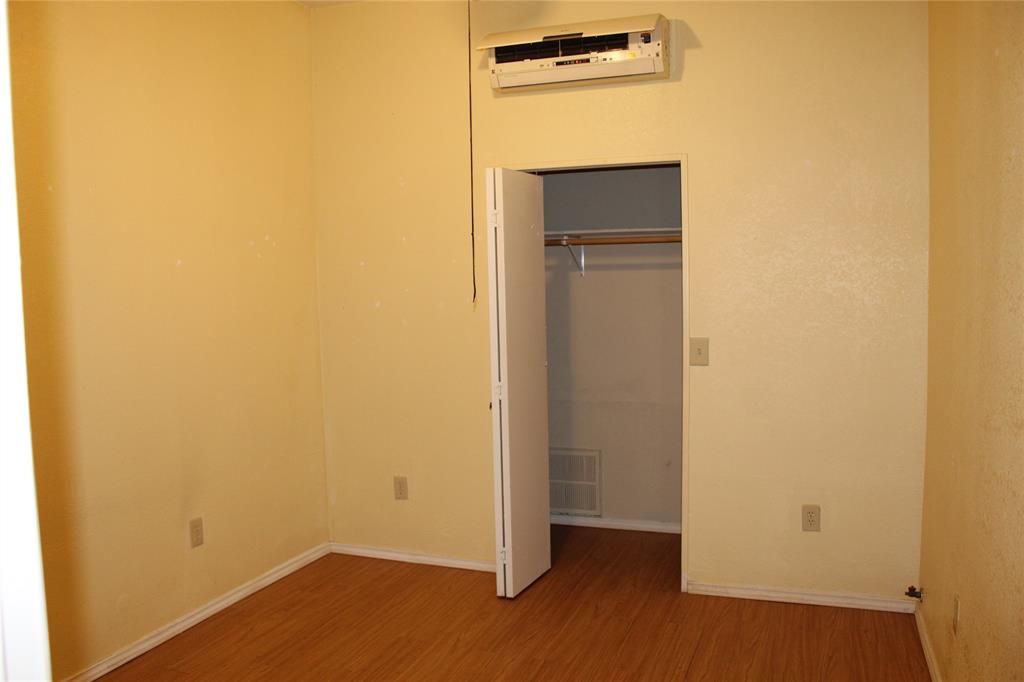 A0016 M Benetes Sur 670 - Commercial Sale