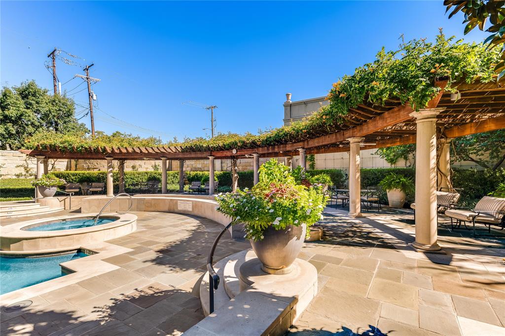 Vendome On Turtle Creek - Residential