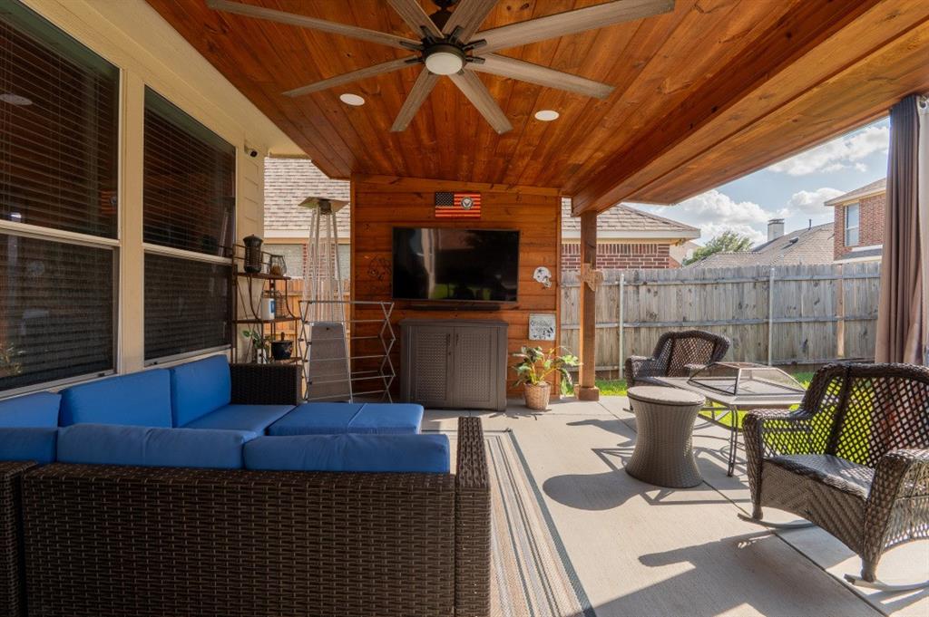 High Hawk At Martins Meadow - Residential