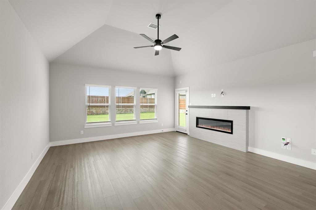 Oaks of North Grove - Residential