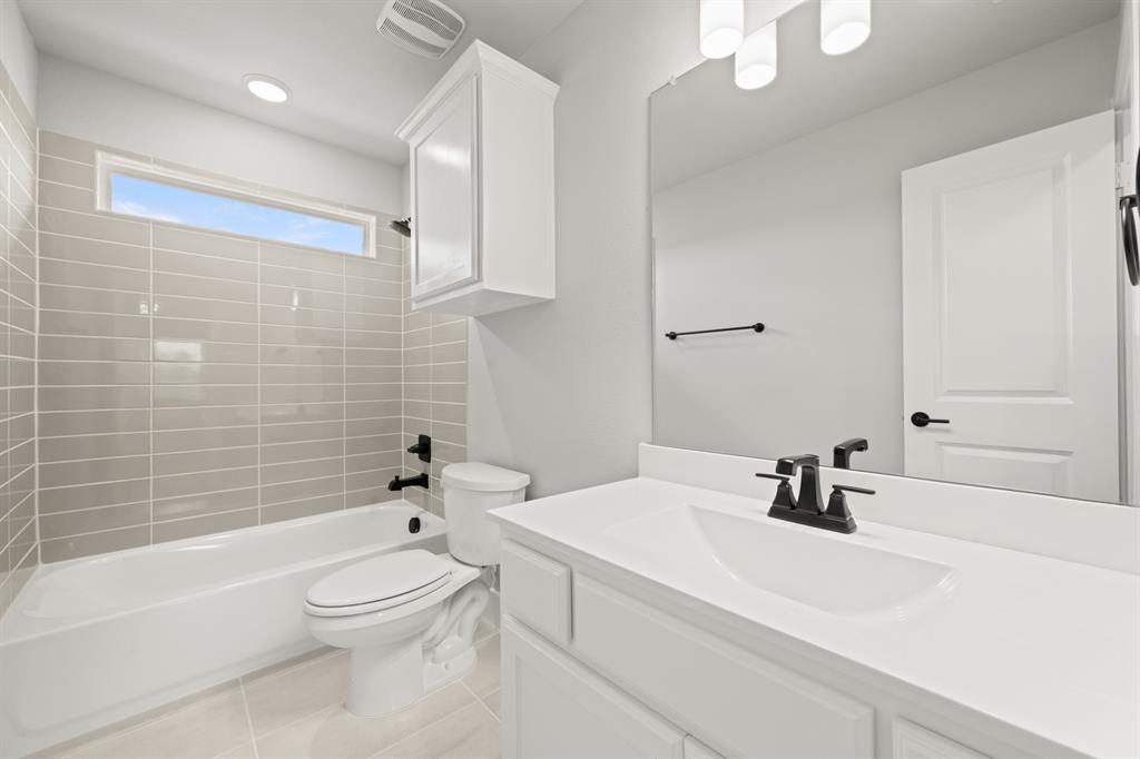 Oaks of North Grove - Residential