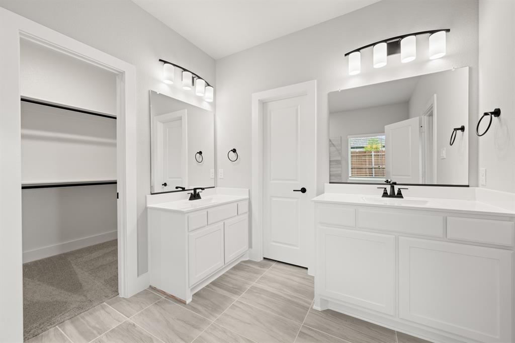 Oaks of North Grove - Residential