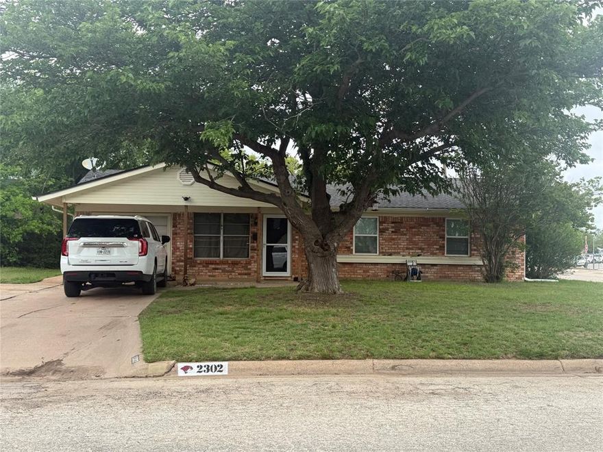 Welcome home to this super cute and charming 4 bedroom, 1.5-bath property perfectly situated on a desirable corner lot! This move-in ready home offers a warm and inviting feel from the moment you arrive, complete with lovely curb appeal that makes a lasting first impression.
Inside, you’ll find spacious living areas with durable and stylish tile flooring throughout perfect for easy maintenance and everyday living. 
Step outside to enjoy the large backyard, offering endless possibilities for entertaining, gardening, or simply relaxing under the open sky. With its combination of charm, practicality, and location, this home is truly a must-see! Don’t miss your chance to own this adorable, well-maintained home ready for its next chapter.