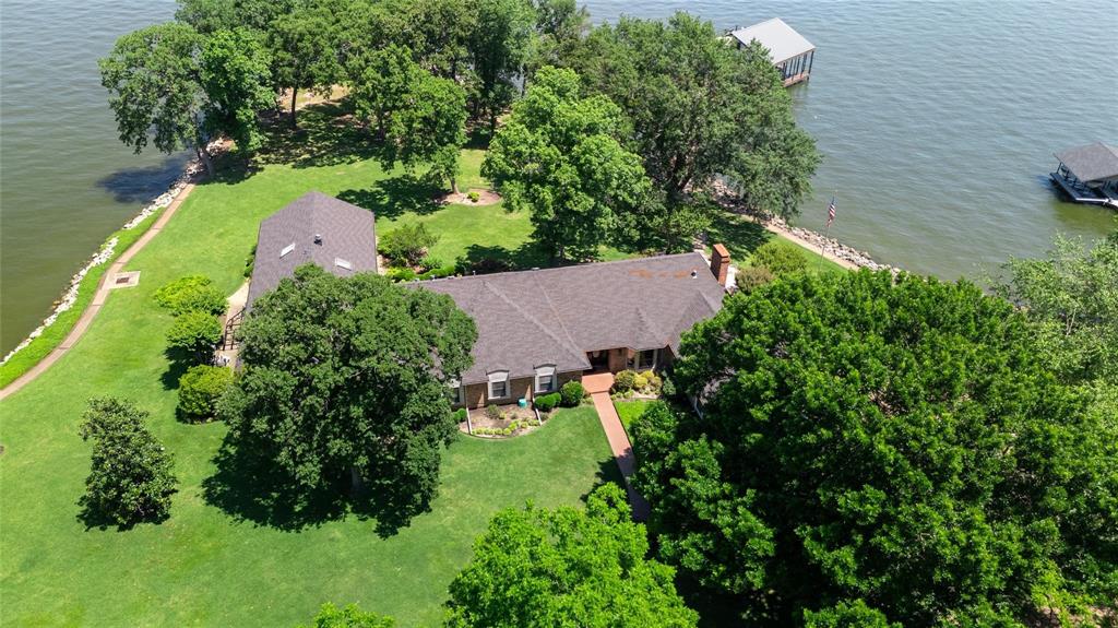 39 Lakeside Drive