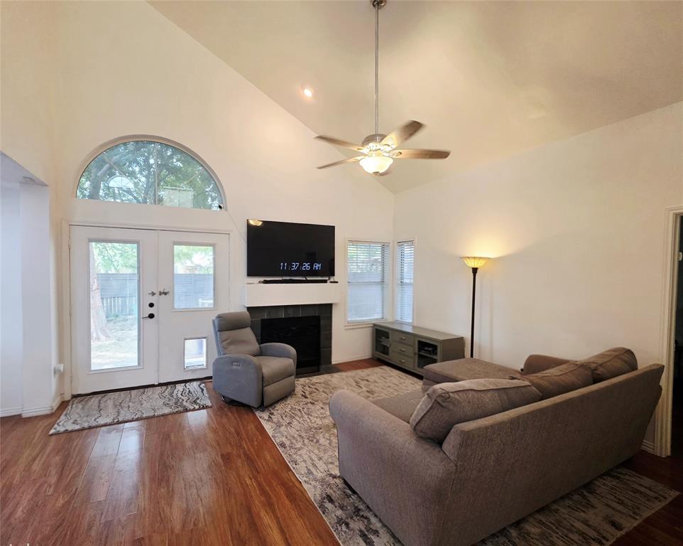 9436 Penny Lane