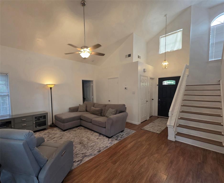 9436 Penny Lane