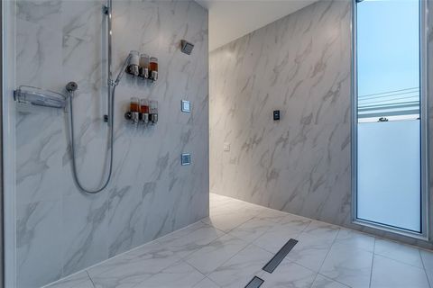 Tiny photo for 2300 N Carroll Avenue, Dallas, TX 75204 (MLS # 21166978)