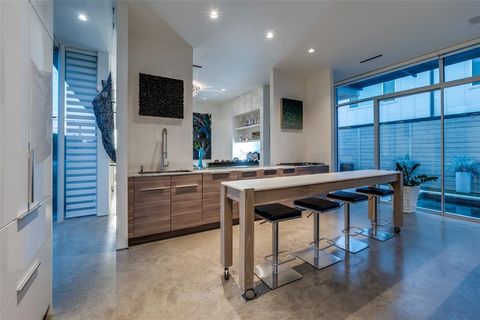 Tiny photo for 2300 N Carroll Avenue, Dallas, TX 75204 (MLS # 21166978)