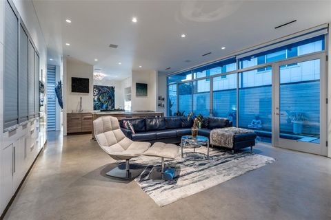 Tiny photo for 2300 N Carroll Avenue, Dallas, TX 75204 (MLS # 21166978)