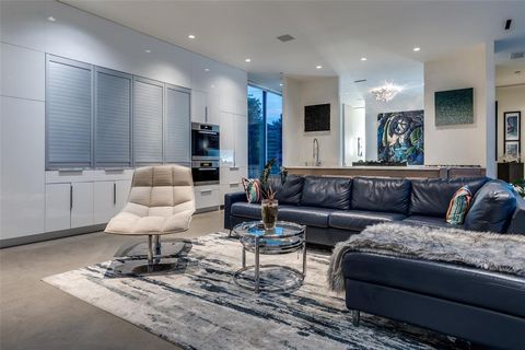 Tiny photo for 2300 N Carroll Avenue, Dallas, TX 75204 (MLS # 21166978)