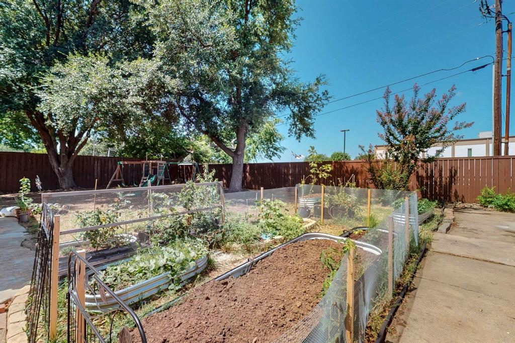 Parks Of Carrollton - Residential