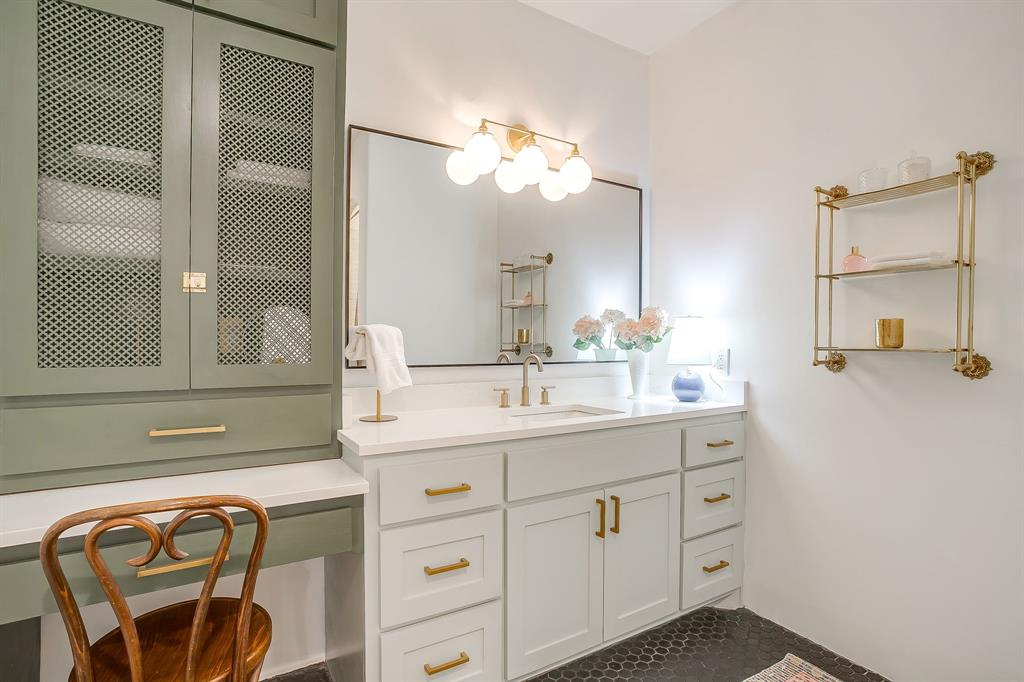 Monticello Park Condo - Residential