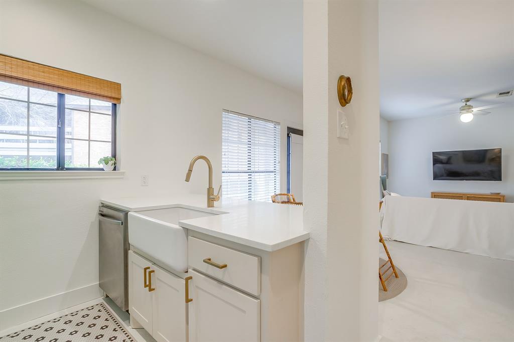 Monticello Park Condo - Residential