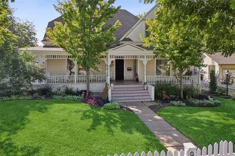 903 N College Street McKinney TX 75069
